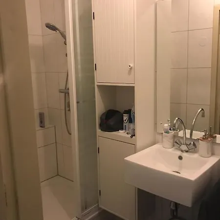 Very Nice Appartment, Very Close To 2 Hospitals, University, De Goffert, Nxp. City Center Reachable Within 5 Minutes. Apartment *